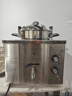 Mechanisch paneel 16L 3KW 220V/110V Chicken Express Table Top Pressure Fryer