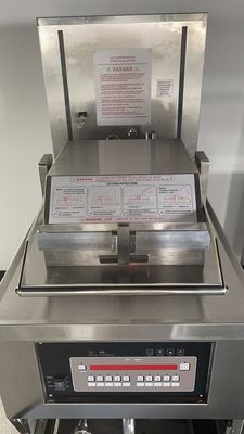 8HD Electric 17KW 380V 55L 5 Fry Tray Grote Productiviteit Broaster Chicken Pressure Fryer
