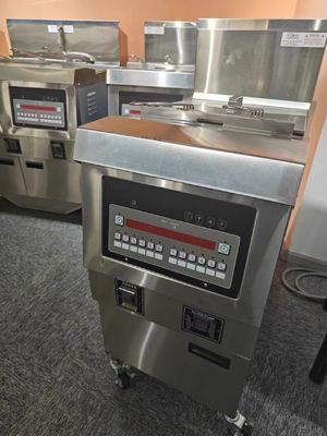 Gasverwarming 220V Digitaal computerpaneel Eén pot Twee manden Open Deep Fryer