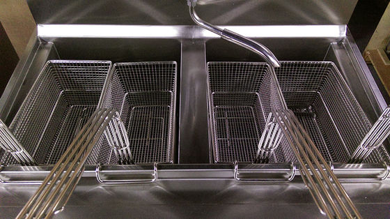 Twee potten vier manden elektrisch digitaal computerpaneel open deep fryer met oliefiltratie