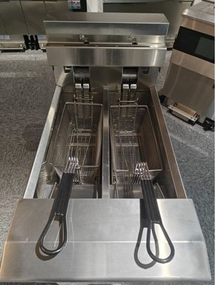 Twee potten Twee manden 13L*2 Kleine capaciteit Olie besparen Elektrische open frituur met oliefiltratie
