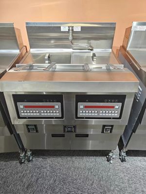 220V Digitaal Computerpaneel Twee Potten Vier manden Open Deep Fryer Met Filtratie
