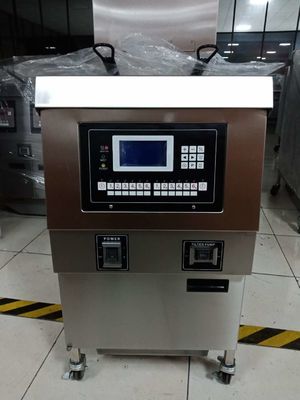 Auto Lift&amp;Down Twee potten Vier manden met oliefiltratie Elektrische verwarming Chips Open Deep Fryer