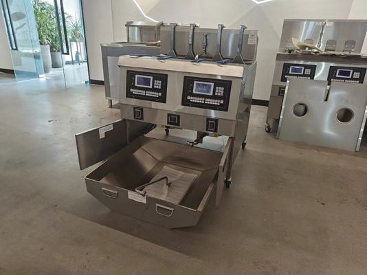 Twee potten Vier manden 304SUS Gas Chips Commercieel Open Diep LCD Panel Olie Fryer
