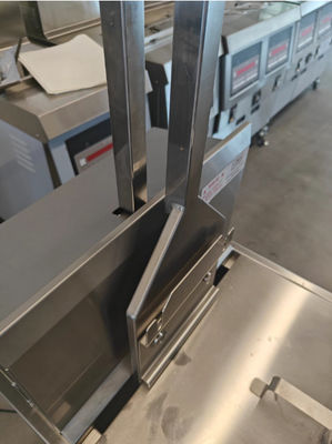 Snelverwarming 304SUS 13.5kw Auto Lift Geavanceerde technologie Elektrische commerciële chips Open Fryer