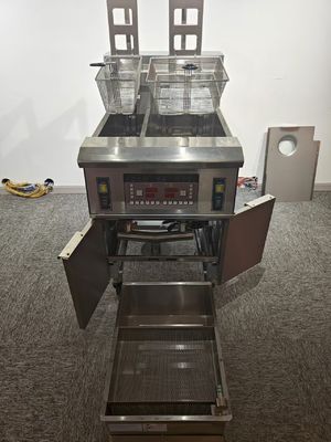 21.4KW Dubbel Tank 11.6L+21.5L Digitaal Computerpaneel Elektrische chips Open Fryer Machine