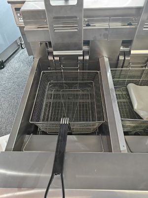 Digitaal computerpaneel Auto Lift Twee potten Vier manden Elektrische open chips Fryer