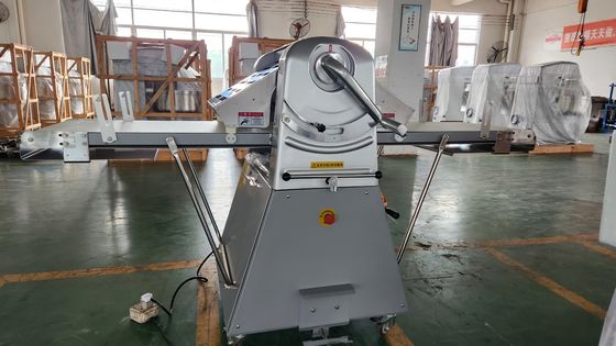 Verticale elektrische 380V/220V deegpersplaatmachine
