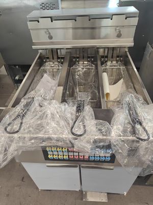 Digitaal computerpaneel 3 potten 3 manden 21 kW elektrische open chips fryer