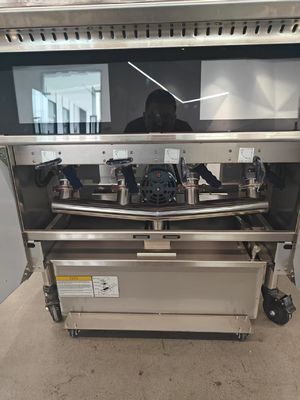 Professionele touchscreen smart panel 4tank 4baskets 28KW 304SUS Electric Chips Open Fryer
