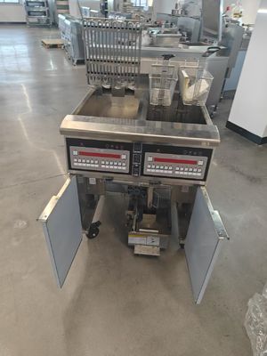 380V 28kw Dubbele tanks Vier manden Digitaal paneel Elektriciteit &amp; Gas Chips Open Fryer Machine 15L*2